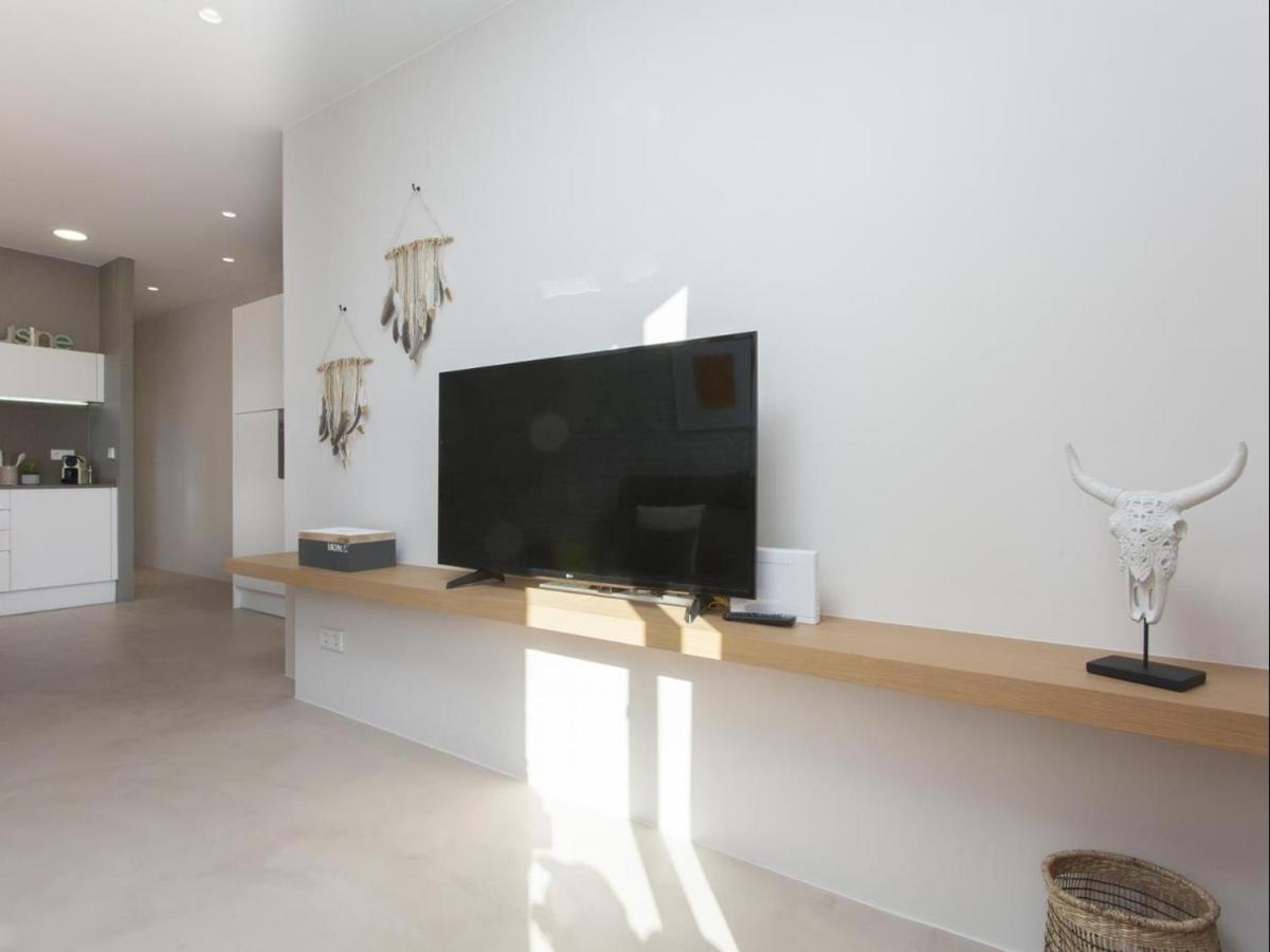 Sunny Playa Apartment Barcelona Bagian luar foto